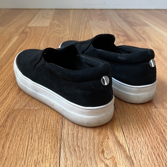 Classic Slip-on Sneaker Black Suede - Picture 2 of 7